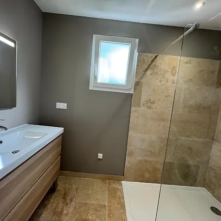 Superbe T2 Moderne - Entree De - Parking Prive Apartment *