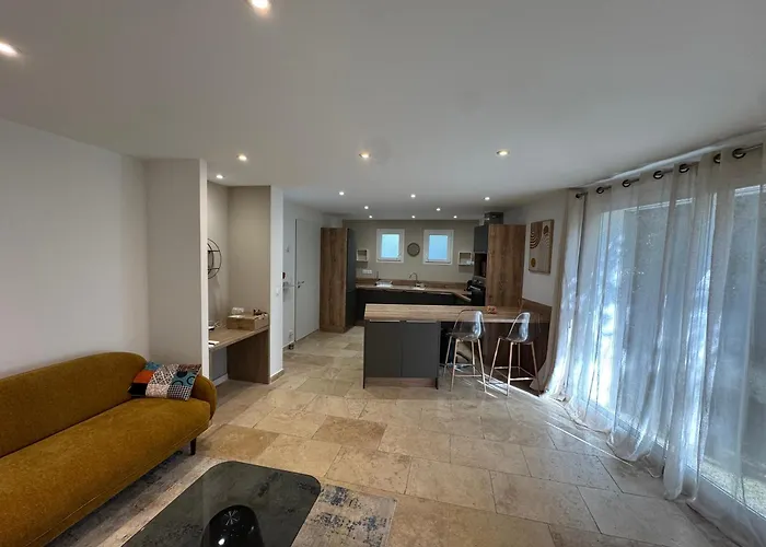 Superbe T2 Moderne - Entree De - Parking Prive Apartment