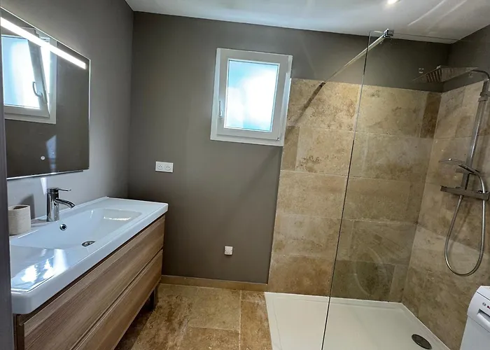 Superbe T2 Moderne - Entree De - Parking Prive Apartment *