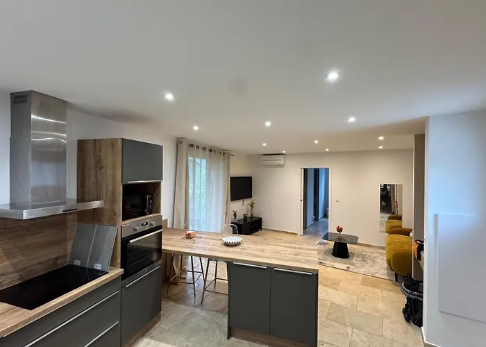 Superbe T2 Moderne - Entree De - Parking Prive Daire Ajaccio (Corsica)